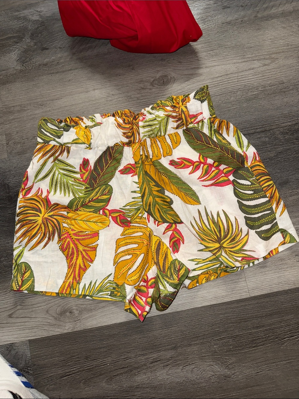 C&C California Tropical Leaf Print Shorts in White, Yellow, Green